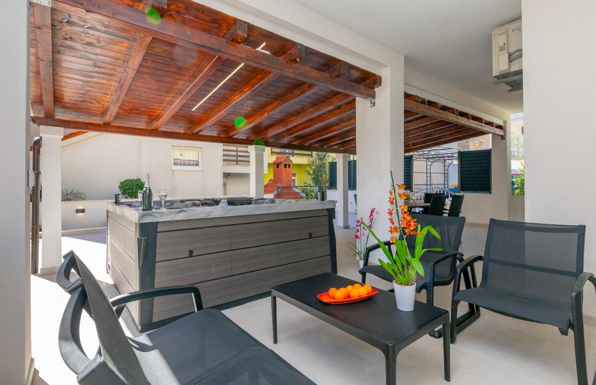 Apartment Dora Duće Екстериор снимка