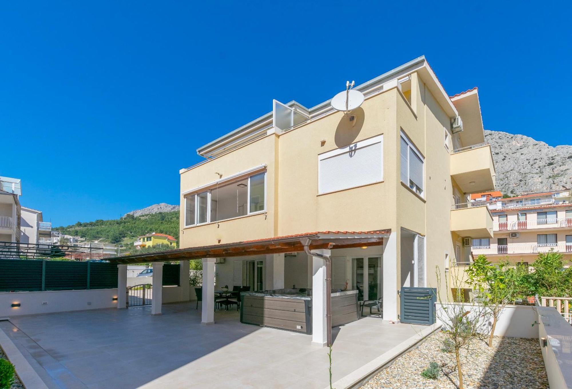 Apartment Dora Duće Екстериор снимка