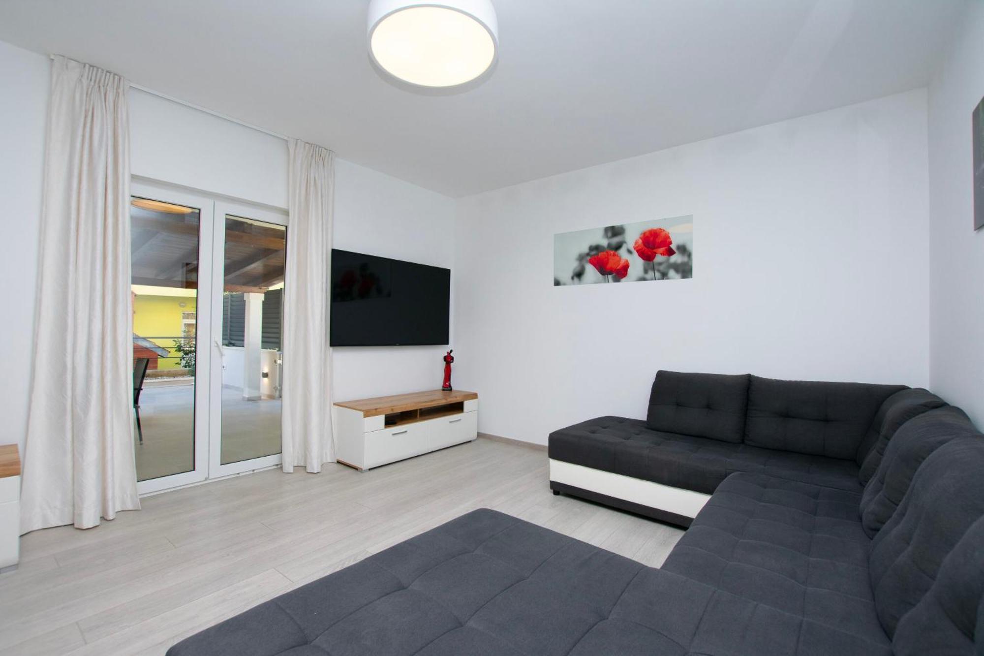 Apartment Dora Duće Екстериор снимка