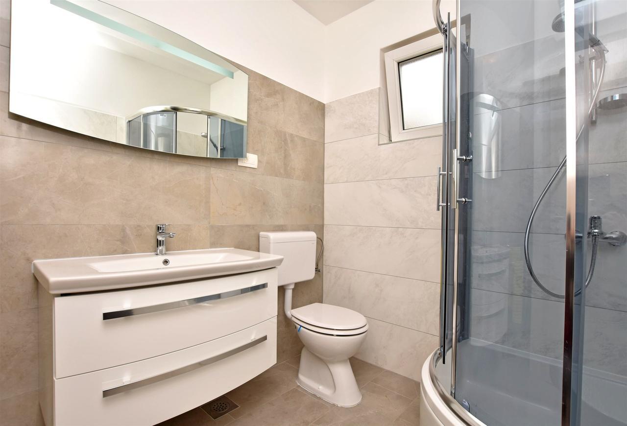 Apartment Dora Duće Екстериор снимка